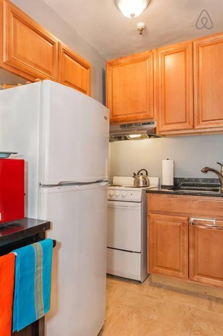 Downtown Studio Apt, Short Walk To Hospitals Boston Zewnętrze zdjęcie